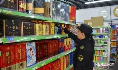 創(chuàng)建食品安全示范區(qū) 他們在酒類經(jīng)營一線的默默堅(jiān)守